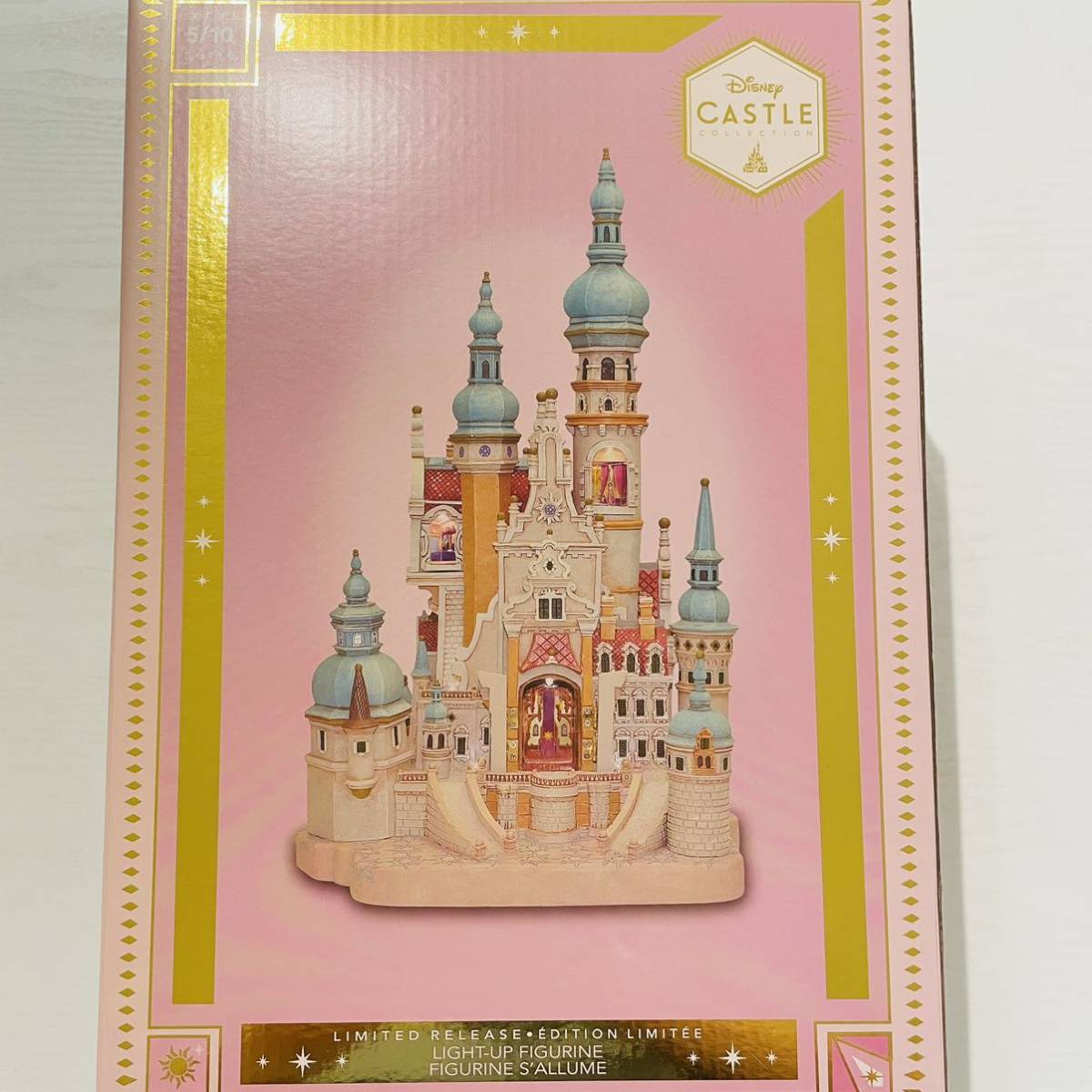 新品】ディズニーストア 塔の上のラプンツェル 城 フィギュア