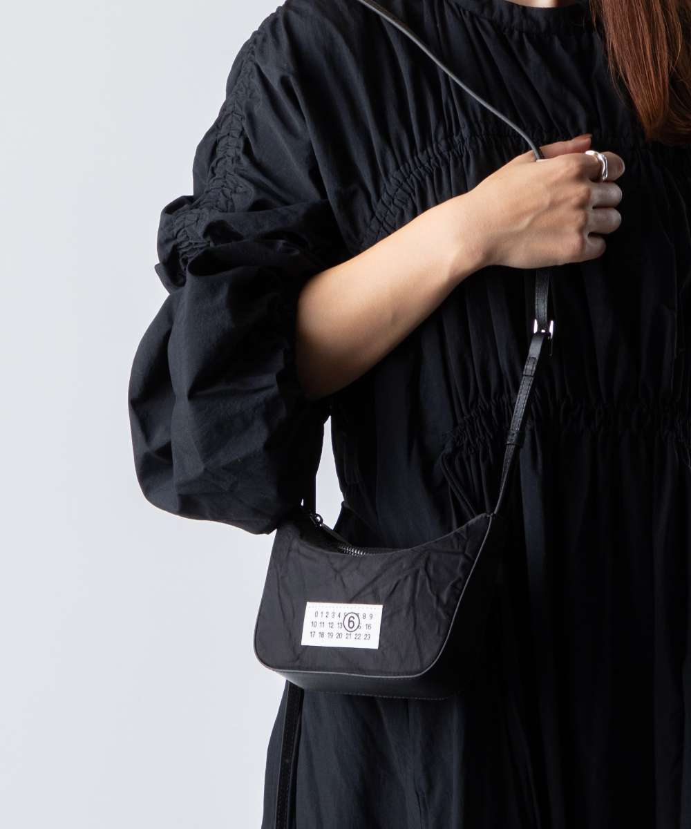 エムエム6 MM6 SB5ZI0008 P6994 ショルダーバッグ NUMERIC POCHETTE
