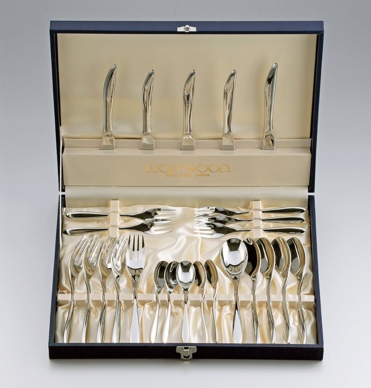 国産カトラリーのトップブランドラッキーウッド マリール ディナー