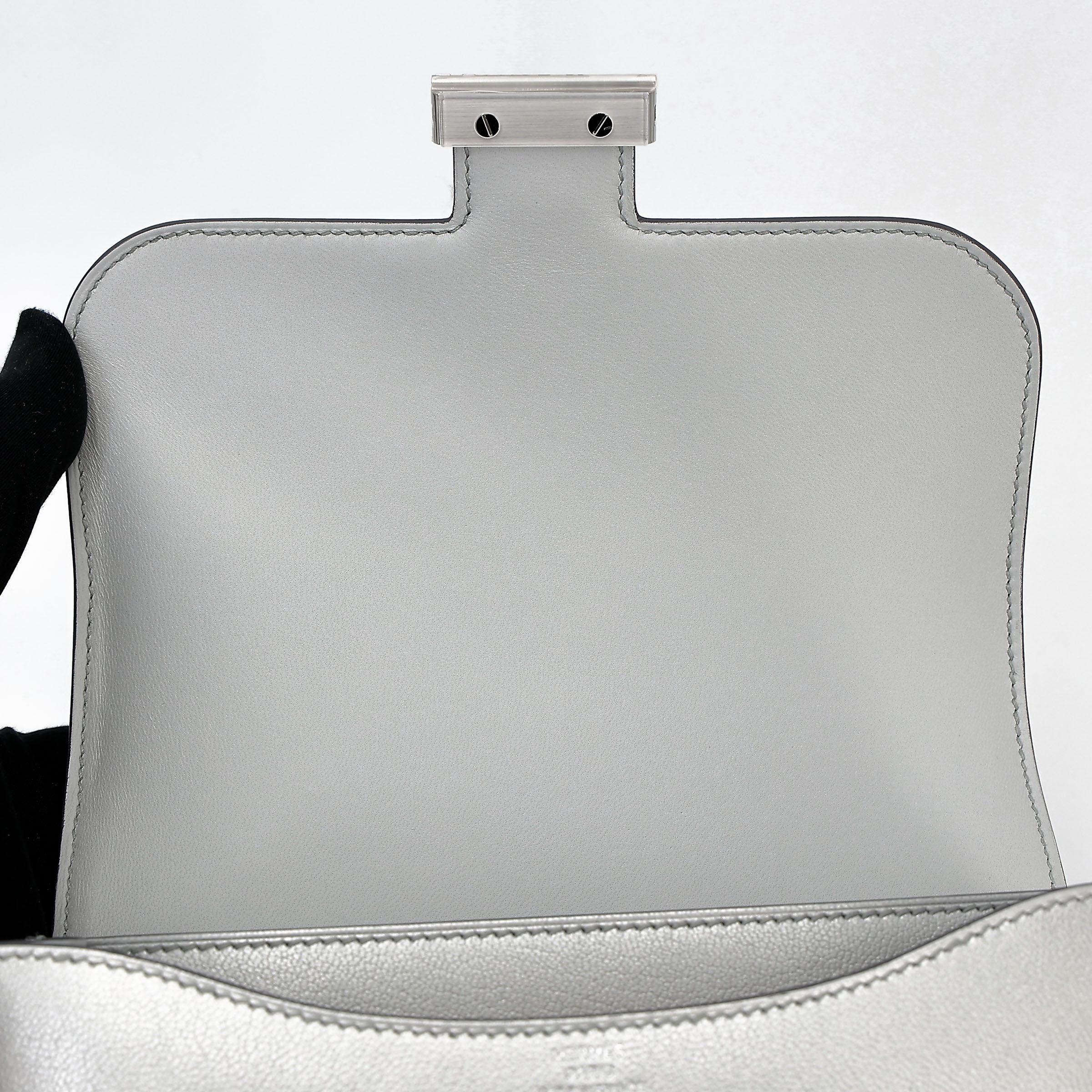 Brand New ( Rank N ) HERMÈS Constance Mini Argent (05) Chevre