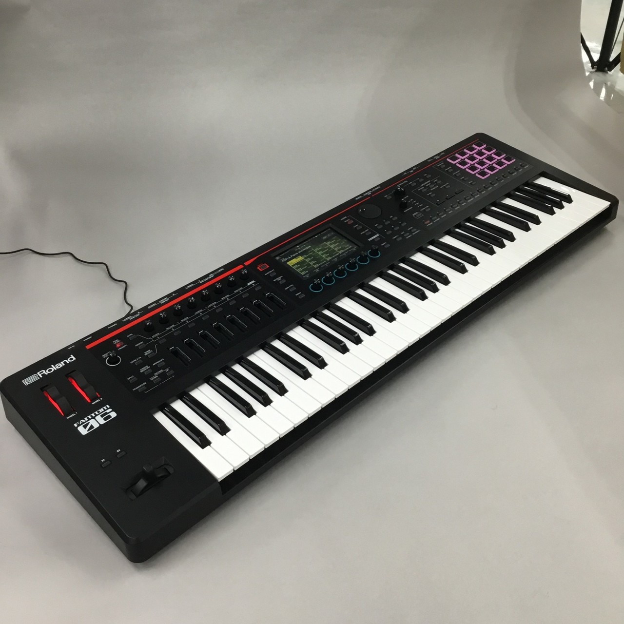 Roland Roland FANTOM-06 61鍵盤 シンセサイザー ソフトケース付属