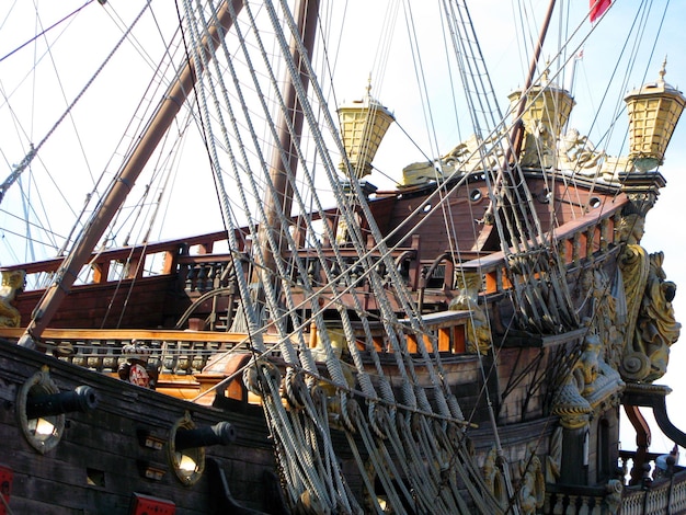 ポルト アンティコのガレオン船ネプチューン、美しい古代船、17 世紀の
