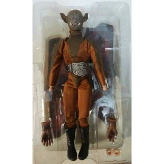 RAH220 仮面ライダー 蜂女& コウモリ男