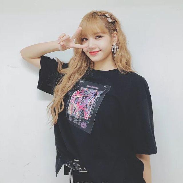 BLACKPINK Lisa リサ着用 オーバーサイズ Tシャツの通販 by Ryo's