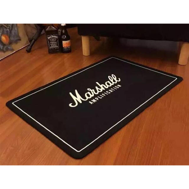 新品☆送料込み☆マーシャルアンプデザインラグマット☆60×40cm☆玄関