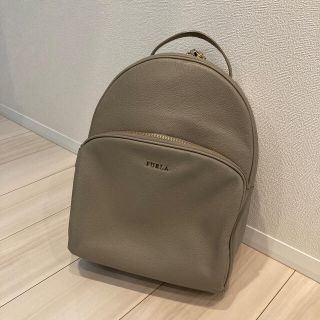 FURLA（ベージュ系）のフリマアイテム一覧