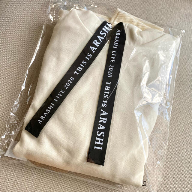 嵐 - This is 嵐 グッズ ☆ パーカーの通販 by emi's shop｜アラシなら