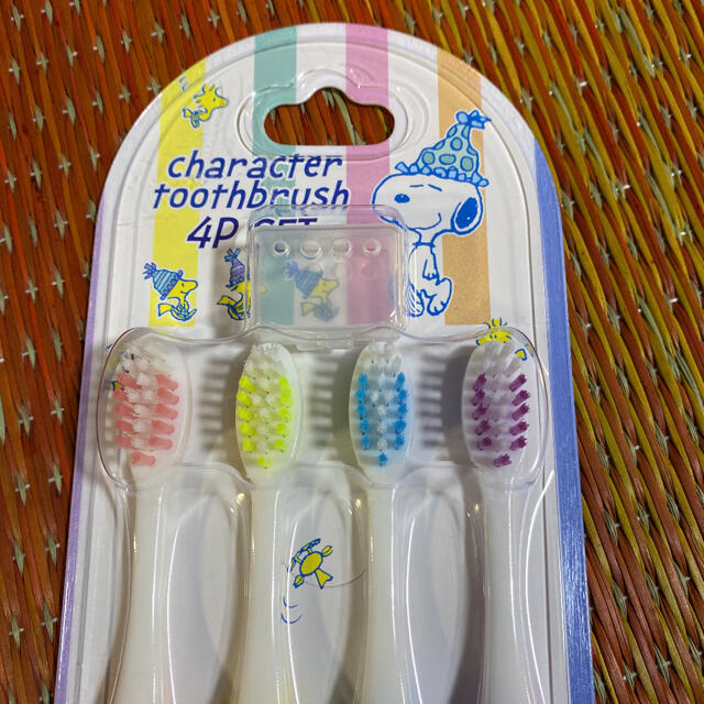 SNOOPY - スヌーピー 歯ブラシ 4Pセット キッズ 子供用の通販 by ゴン