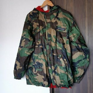 STUSSY - stussy ステューシー 迷彩 赤 ジャンパー アウター フードの