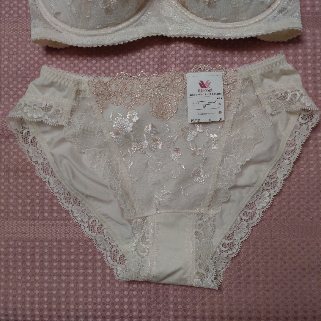 Wacoal - ワコール ブラ ブラジャー F65 ショーツ M セットの通販 by