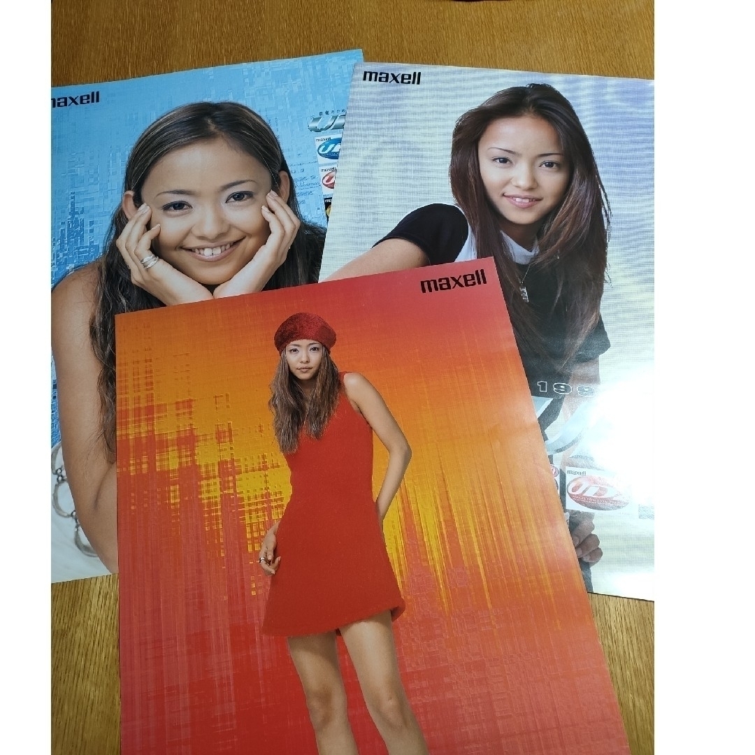 322 安室奈美恵 ポスター 3枚の通販 by ハンドタオル's shop｜ラクマ