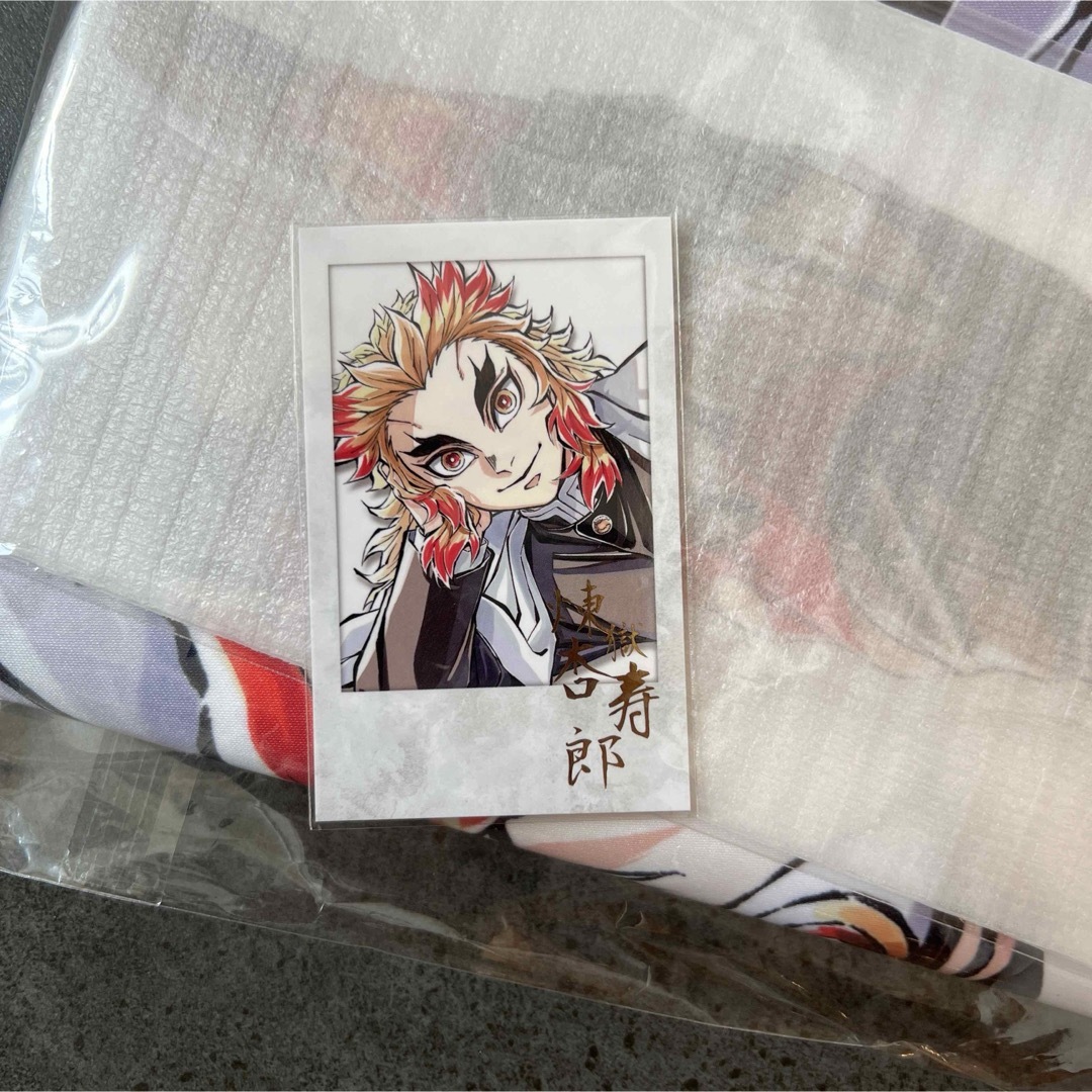 鬼滅の刃 コミケ 煉獄杏寿郎 寝そべり アクスタ 缶バッジ ポスター