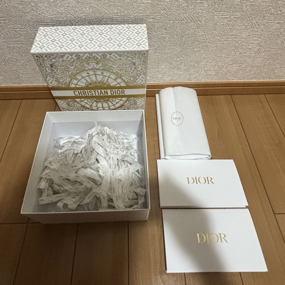 Christian Dior - DIOR 2024 ホリデー 限定 ギフト ボックスの通販 by