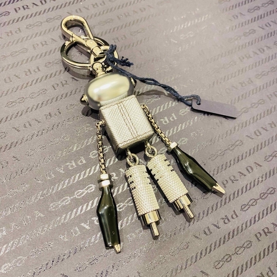 PRADA - プラダ ロボットキーチャーム シルバーの通販 by mari's shop