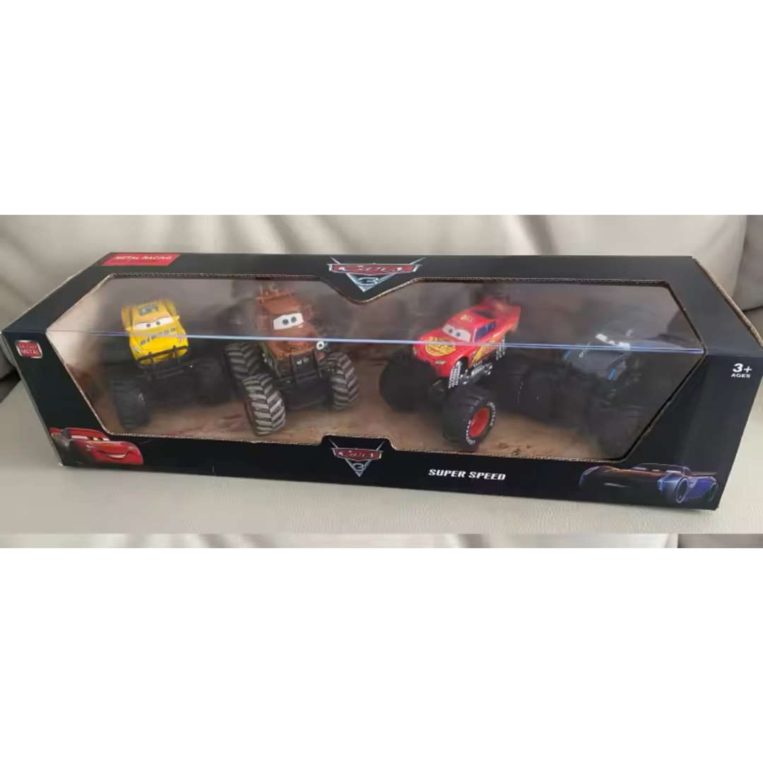 新品未使用 カーズ モンスタートラック 4点セット 四輪駆動 メガサイズ