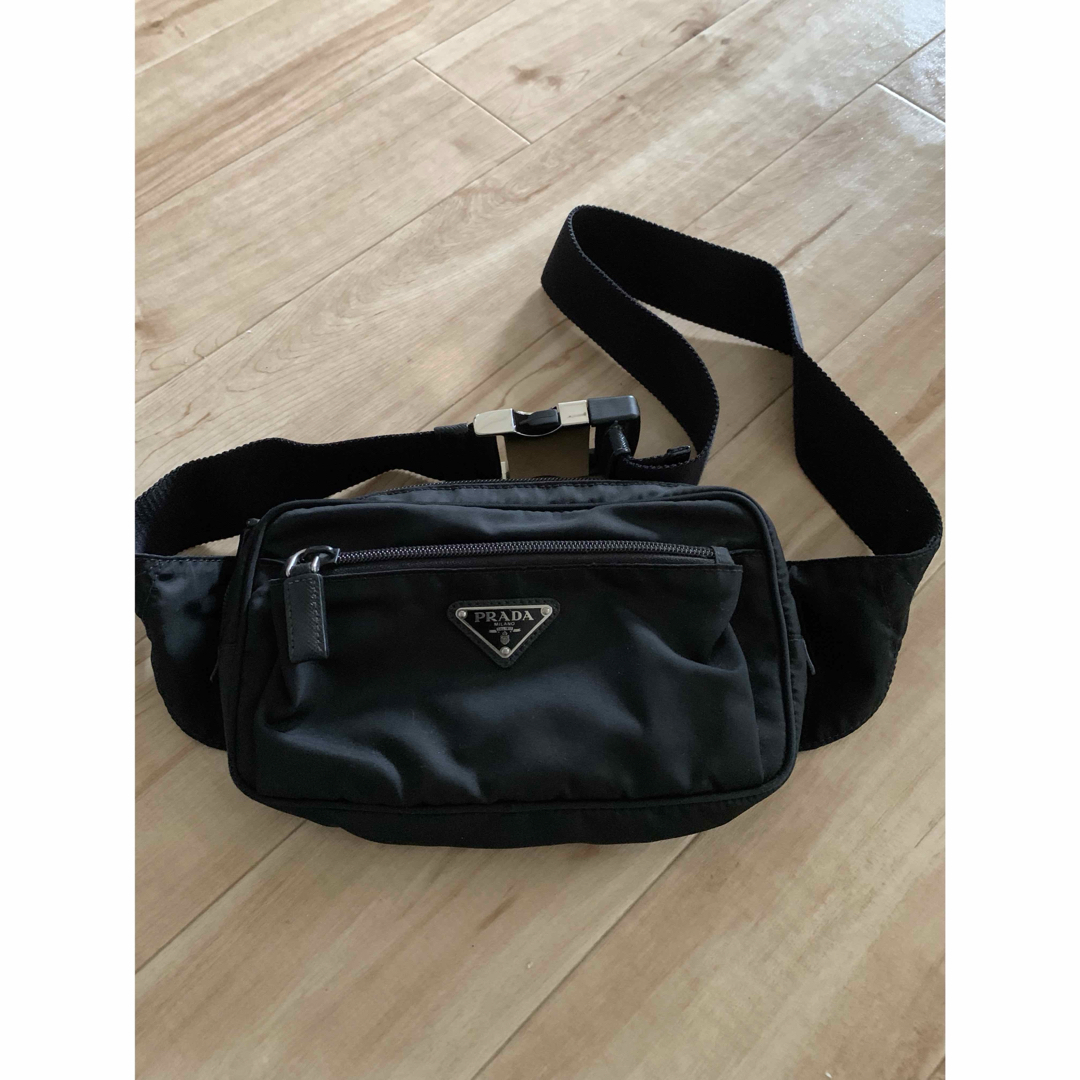 PRADA - 美品✨ PRADA ボディバッグ ウエストバッグ ナイロン 三角ロゴ