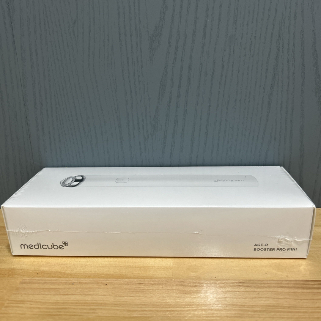 medicube 新品未使用 ブースタープロ ミニ ホワイトの通販 by ゆっこ's