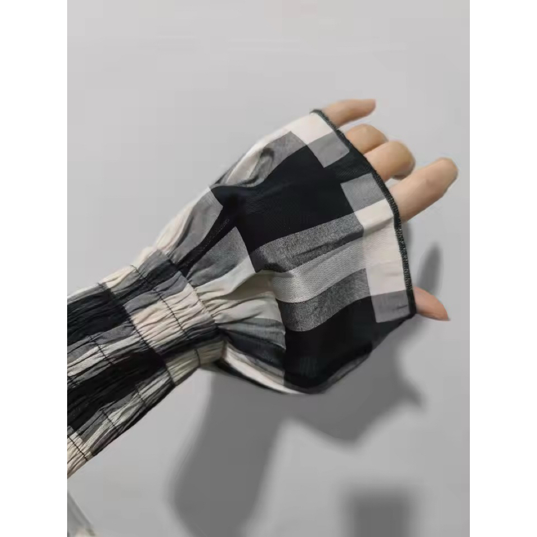 CLANE - CLANE SHIRRING DESIGN BLOUSE ミックスの通販 by プロフ必読