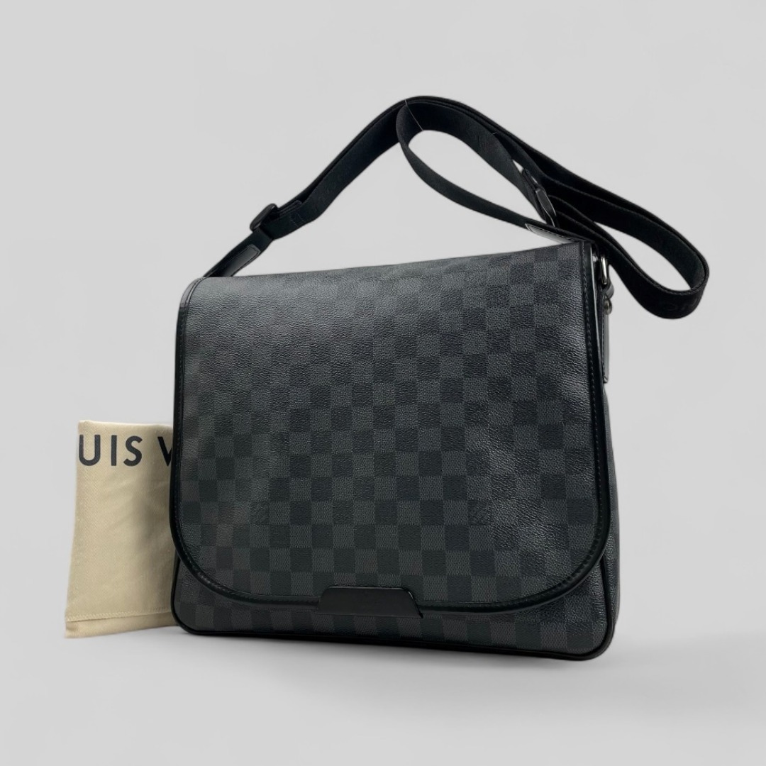 LOUIS VUITTON - □ルイ ヴィトン□ ダミエ グラフィット レンツォ