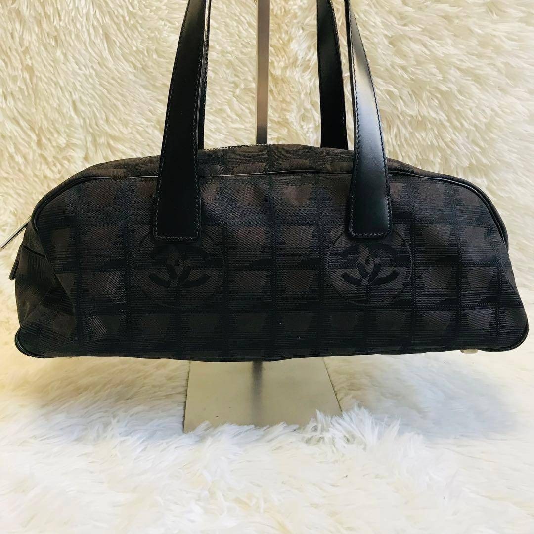 CHANEL - 【未使用に近い】シャネル ハンドバッグ ニュートラベル 茶色