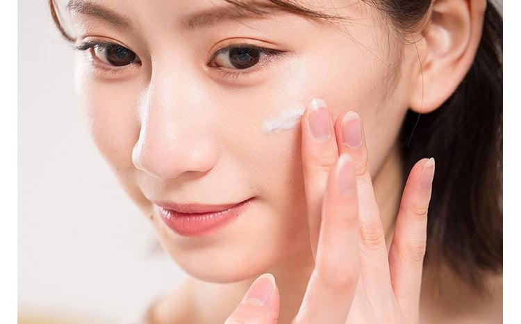 プリエクラ クリームE 27g スギ薬局プライベートブランド - 愛知県