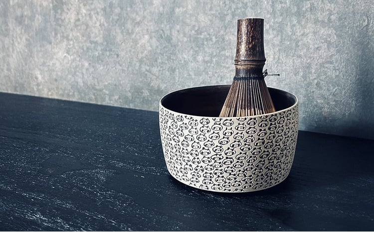 萬古焼（ばんこやき）】表現技法で萬古焼に新風を吹き込むアーティスト