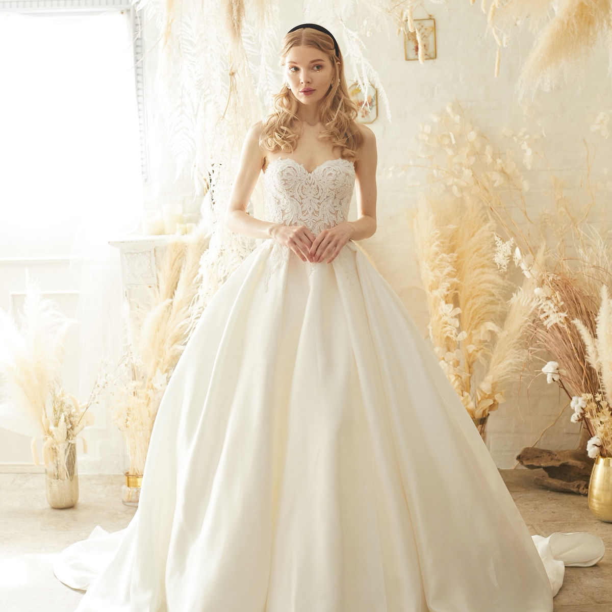 フロントビジュー刺繍ビスチェミカドシルクプリンセスライン