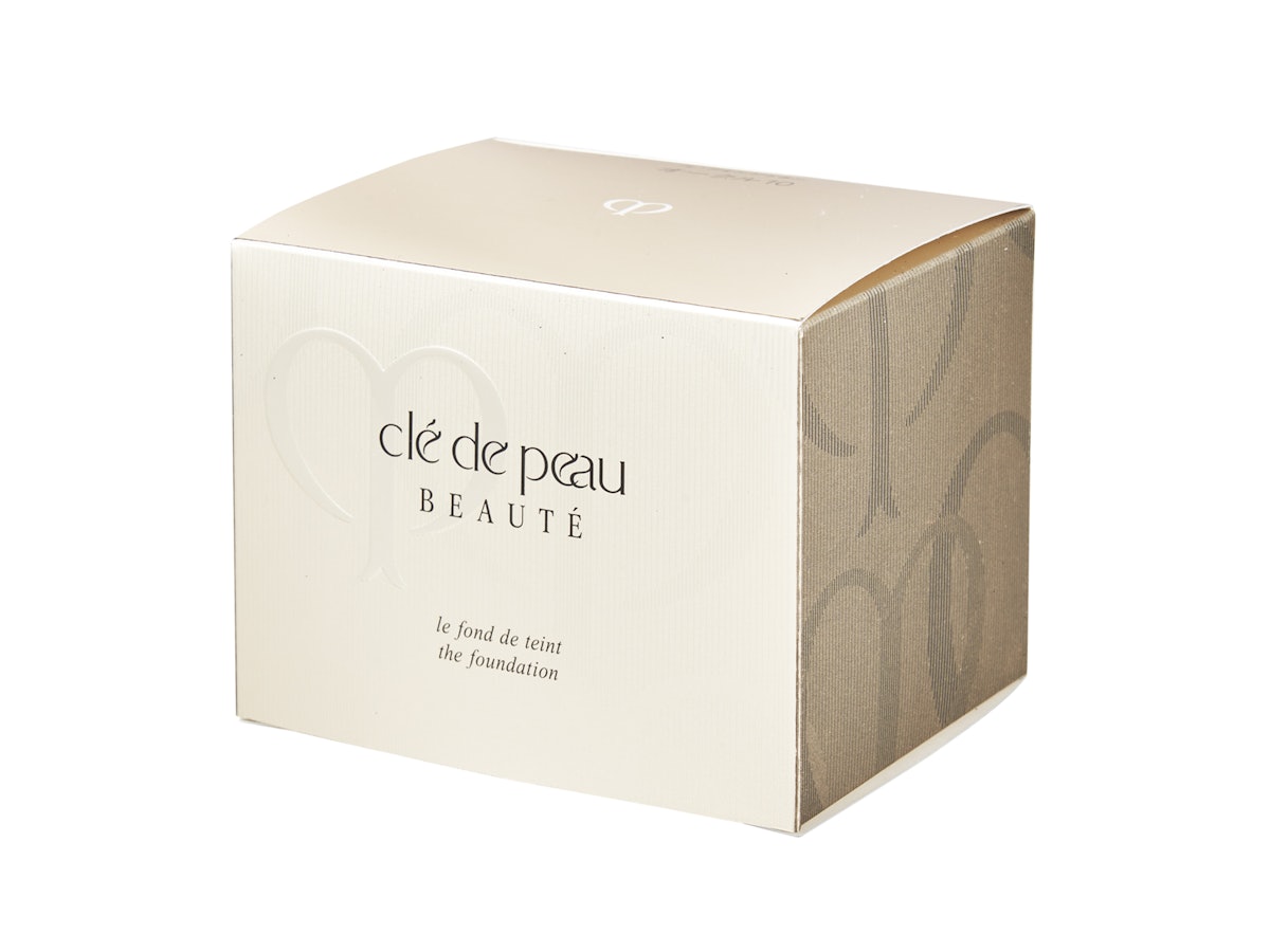 クレ・ド・ポー ボーテ ル・フォンドゥタン オークル10をレビュー