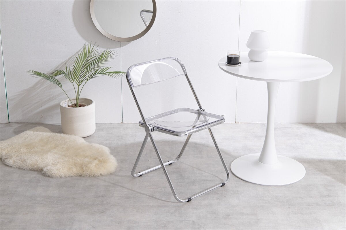 ベーシックモダン折りたたみクリアチェア | 視覚的広がりを演出する