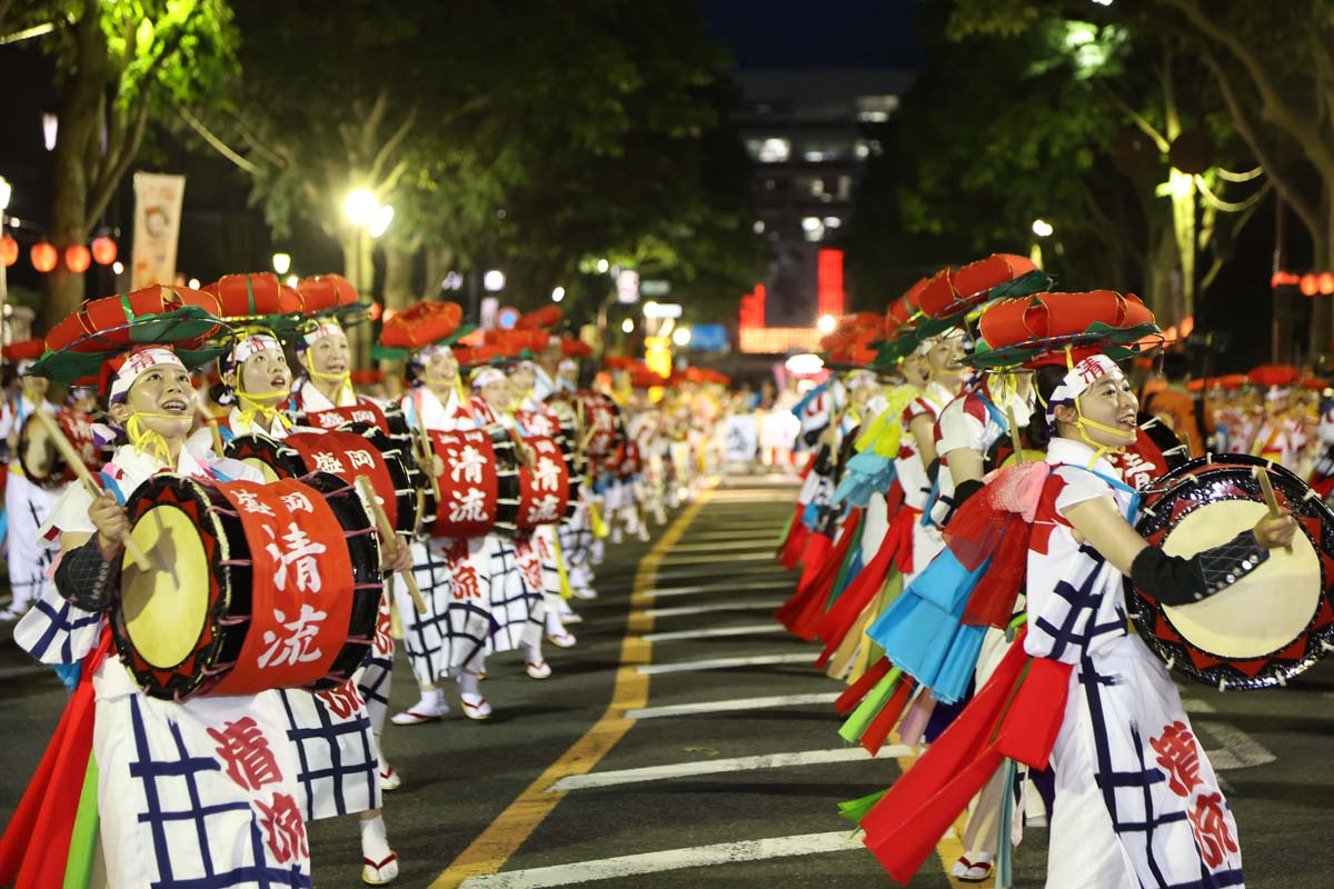 盛岡さんさ踊り」のキホンやみどころを徹底解説！ 現地取材レポートも