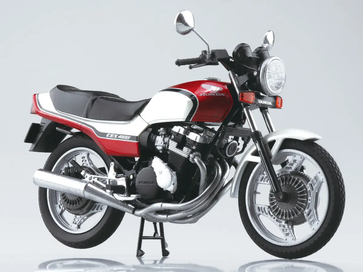 リアルな重量感の1/12サイズ「CBX400F」アオシマから2025年2月発売