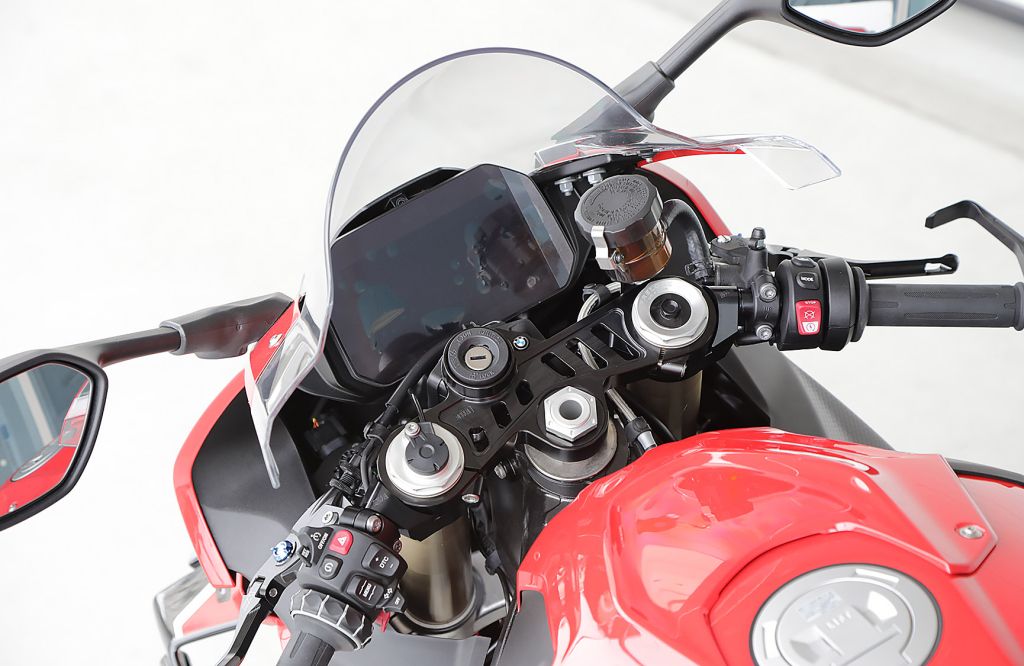 Webike | AELLA アエラ トップブリッジ MotoGPデザイン(BMW S1000RR