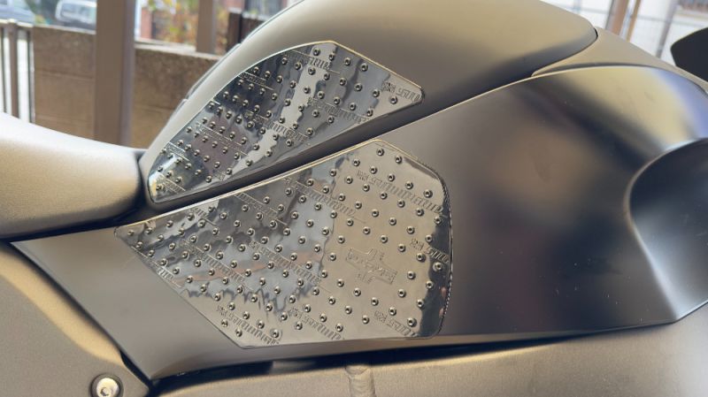 カワサキ ZX-10R STOMPGRIP:ストンプグリップ 口コミ・動画