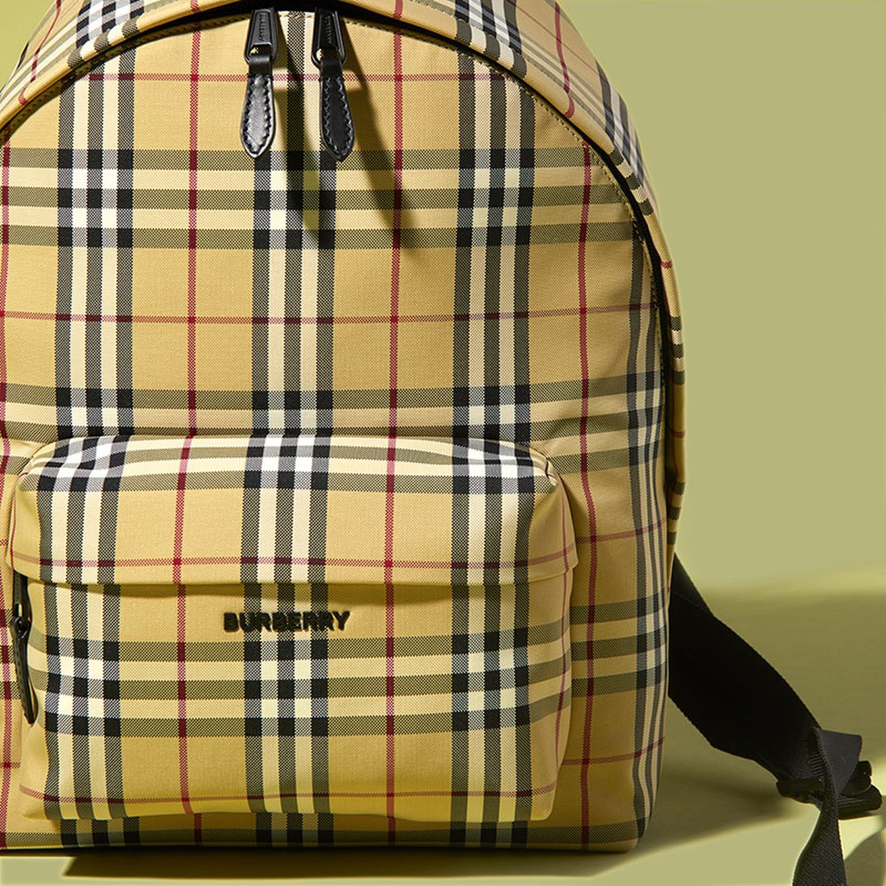 BURBERRY】ヴィンテージチェックのリュック＆ハットか、シックな黒の