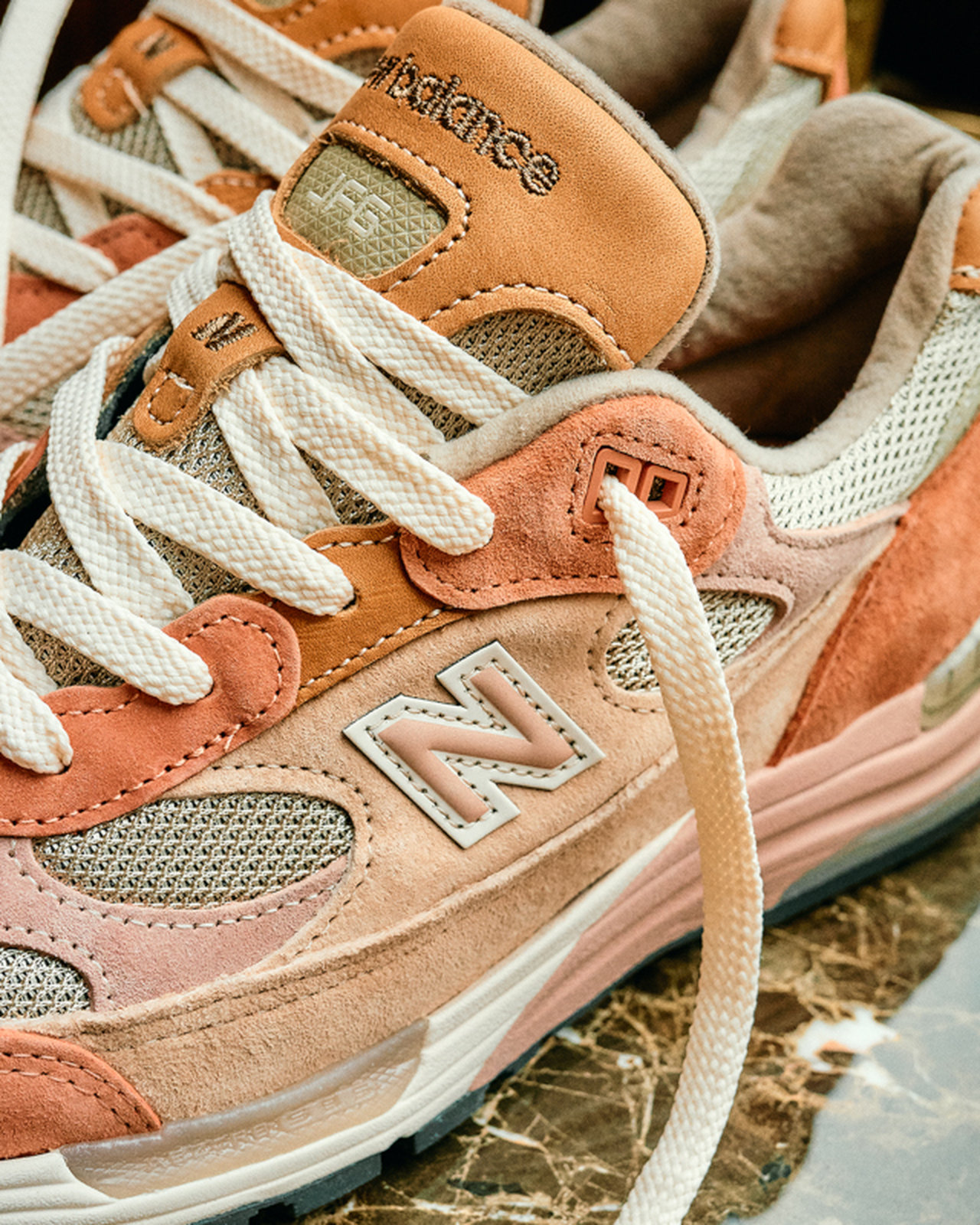差がつく大人のニューバランス】完売必至。人気コラボ「ジョー