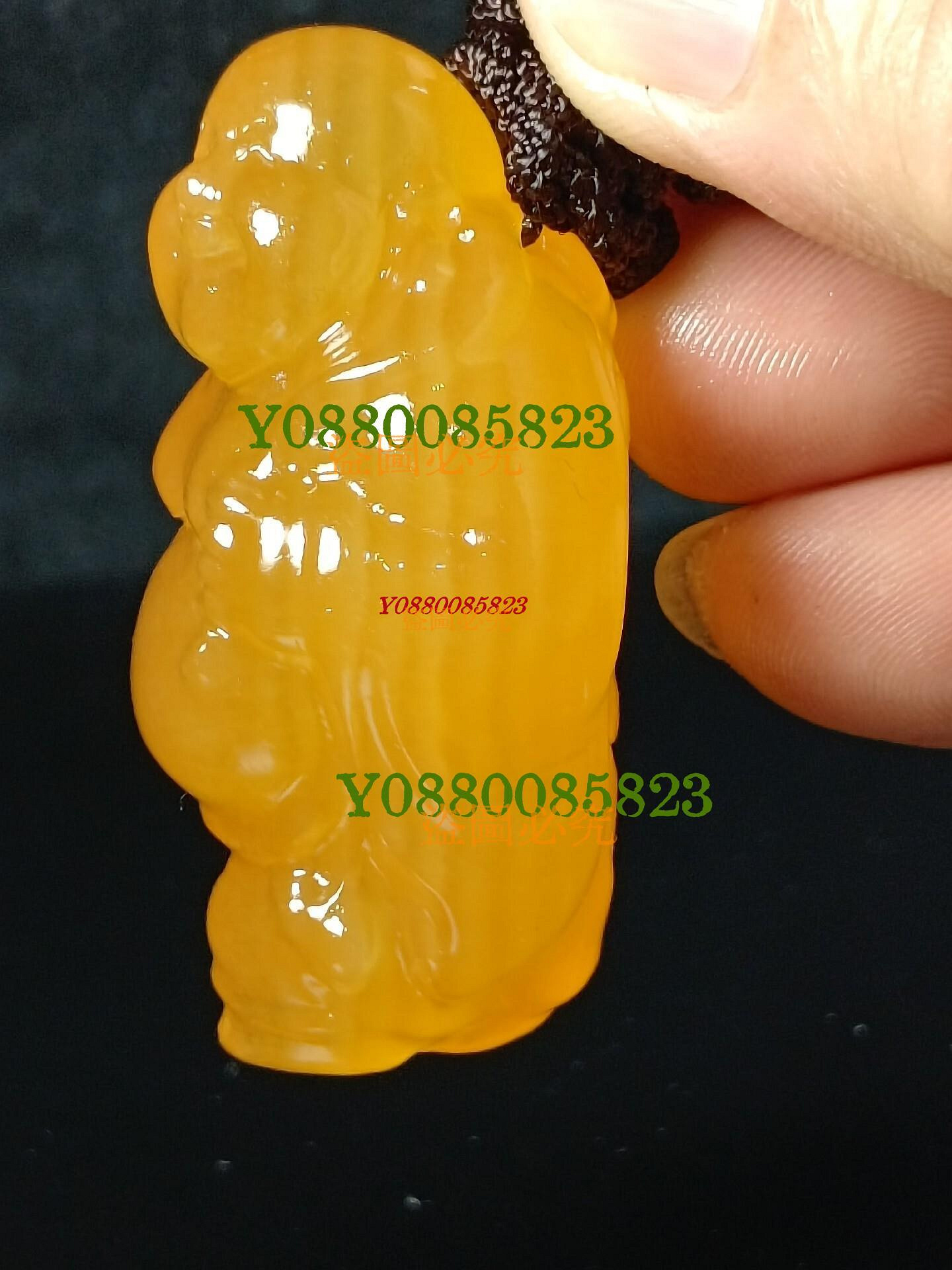 品名:印尼金田黃彌勒佛掛件行情不好做，家中印石。篆刻印章石料壽山石