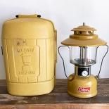 オールドコールマン 200A ゴールドボンド ランタン（リペイント）です。