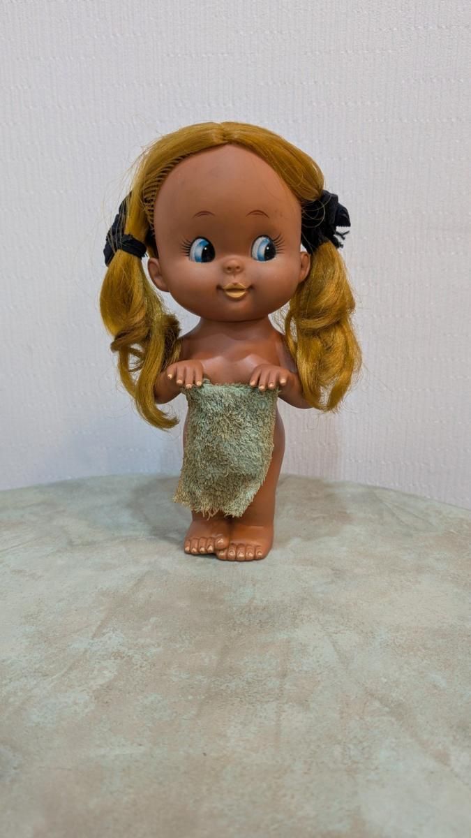 昭和レトロ米澤製ソフビ人形 リボンのブロンズヘアー可愛さ満点