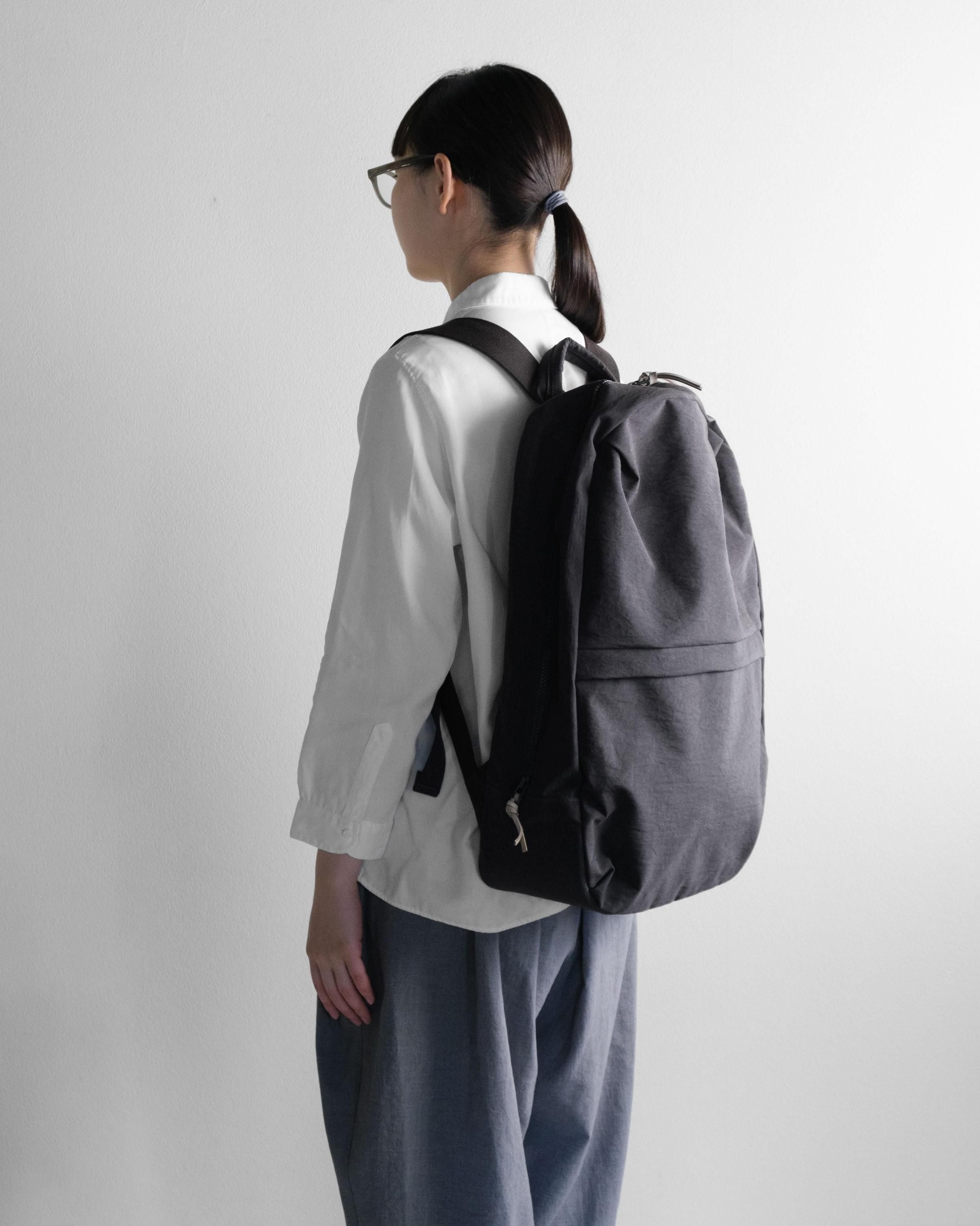 NIZYU KANO / にじゅうかのう FUKUI SIWA ナイロンリュック カタカナ