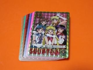 セーラームーンカードダスの販売店をお探しならヴィントコレクト