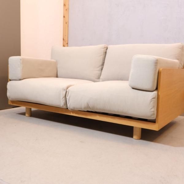 人気の無印良品(MUJI)のオーク材 2人掛けソファーです♪板と脚でできた