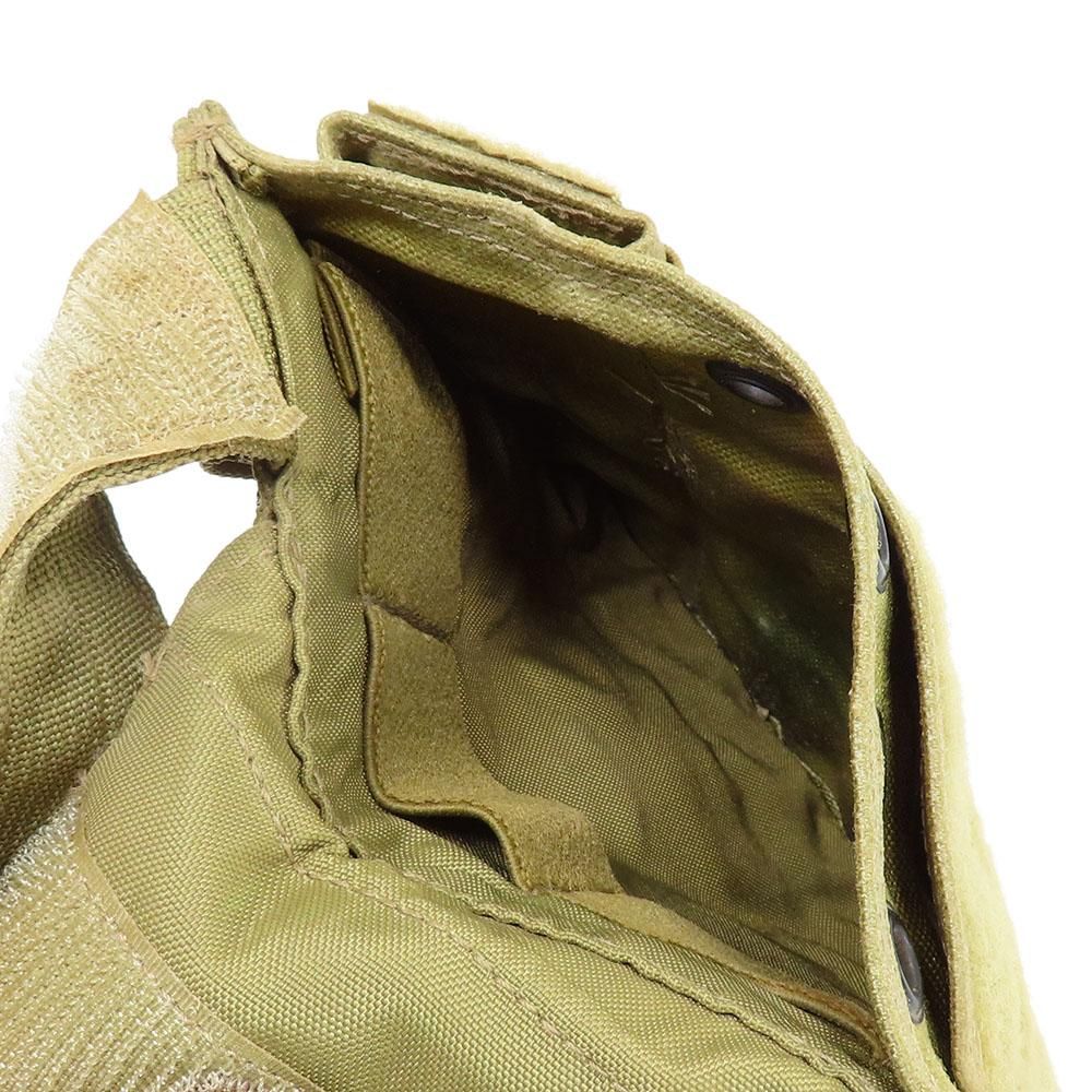 アドミンポーチ ウィズ ライト | カーキ - -米軍放出品販売- White