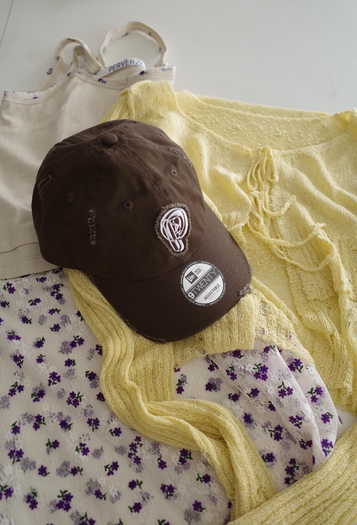 NEW ERA PERVERZE Scrap Initial Cap / PERVERZE - muutos.