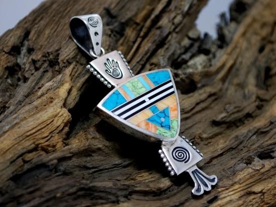 Rey Tracey（レイ・トレーシー）インレイワークペンダント