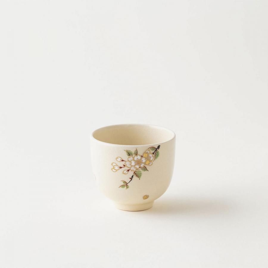 白薩摩ぐい呑み（桜）[シロサツマグイノミ (サクラ)]｜沈壽官窯（ちん