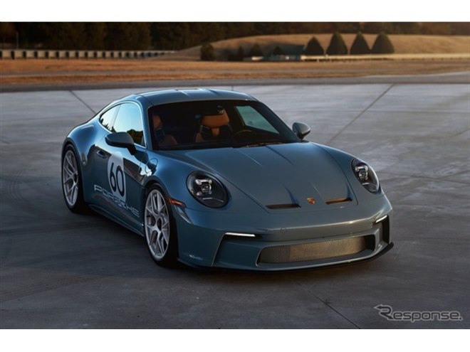 ポルシェ60周年記念限定車『911 S/T』が100万ドルで落札…新車価格の3倍