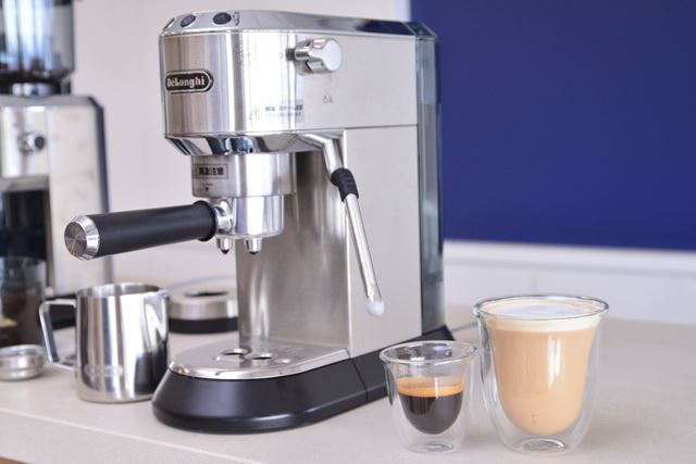 デロンギ マグニフィカ スタート ECAM22020B [ブラック] 価格比較