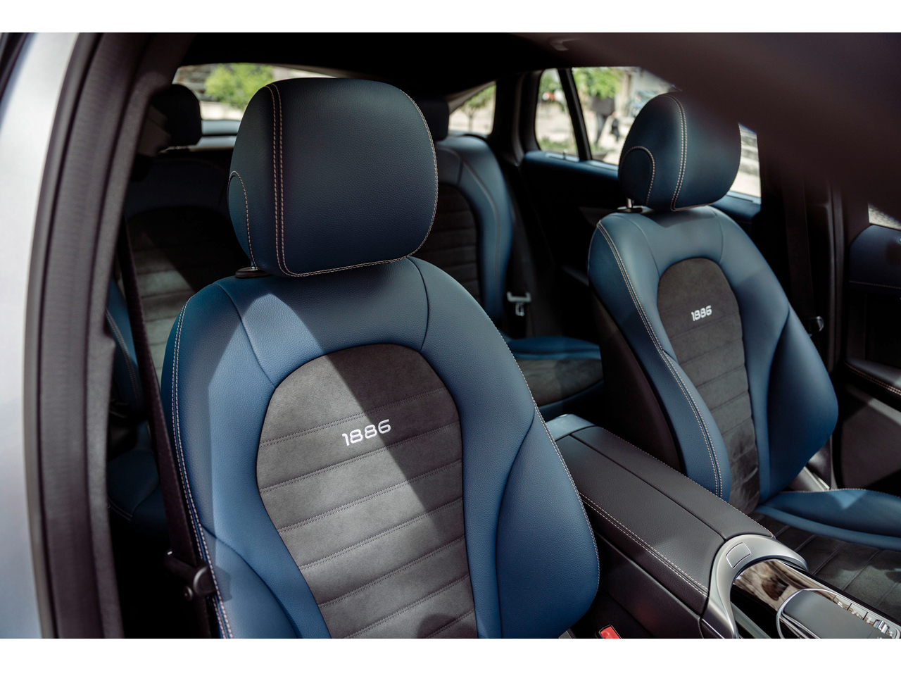 メルセデス・ベンツ EQC 2019年モデル 400 4MATICの価格・性能・装備