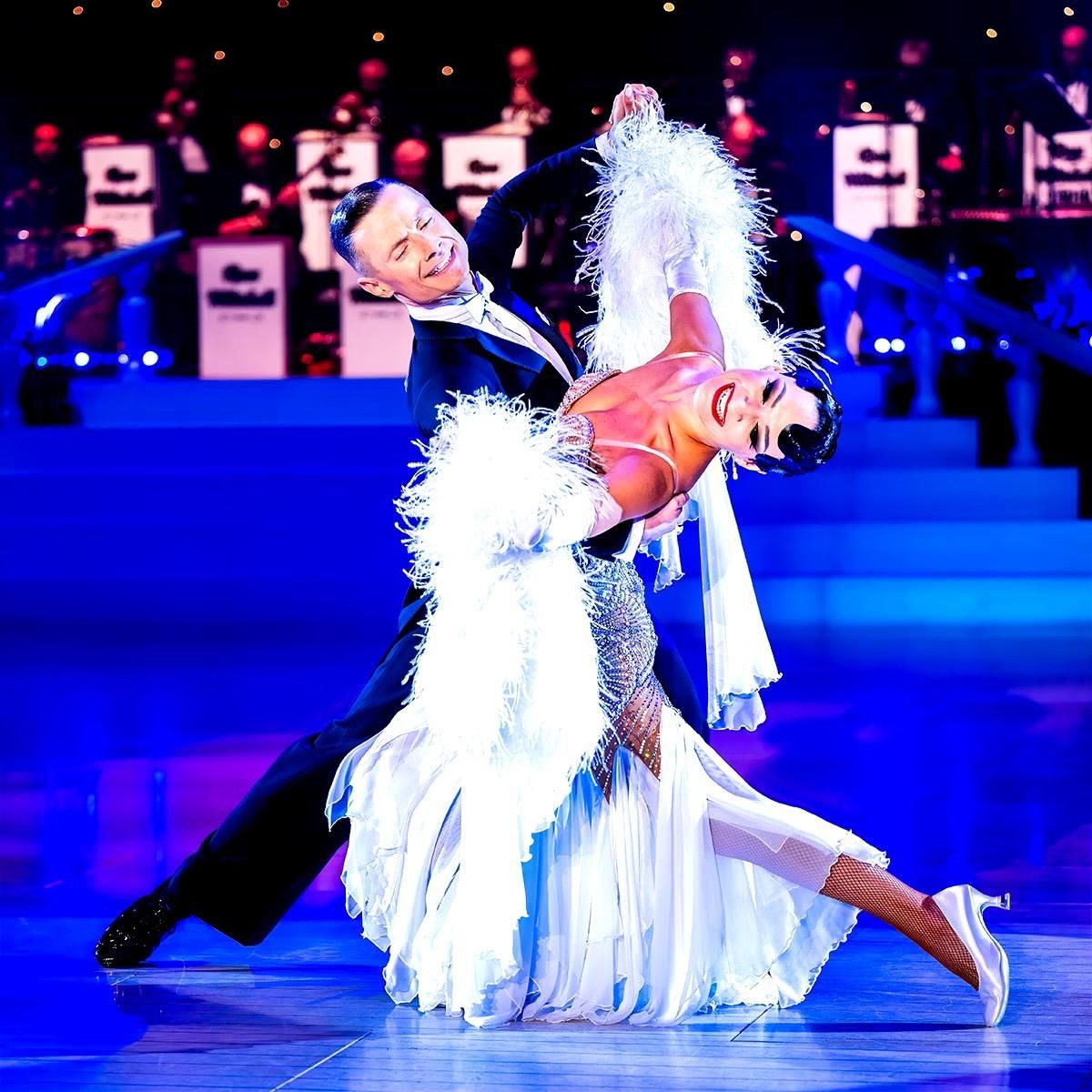 スポンサードダンサーズ - クリスアンクローバー｜ダンスウェア専門サイト