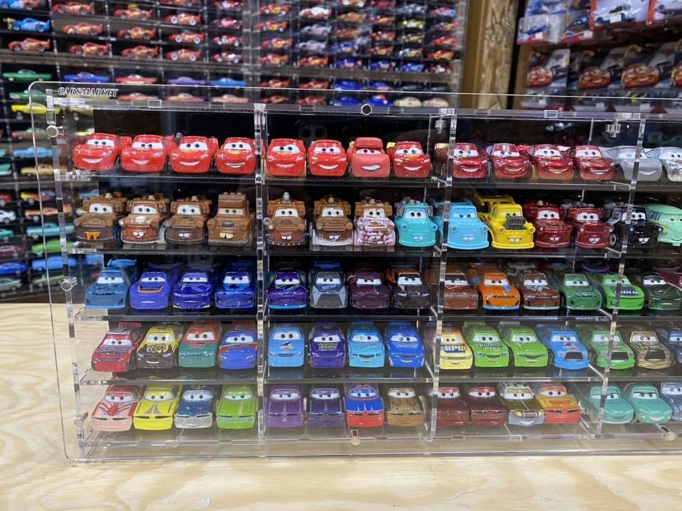 ミニミニカーズ 50台収納可能 (マテルカーズ25台)フルアクリルケース